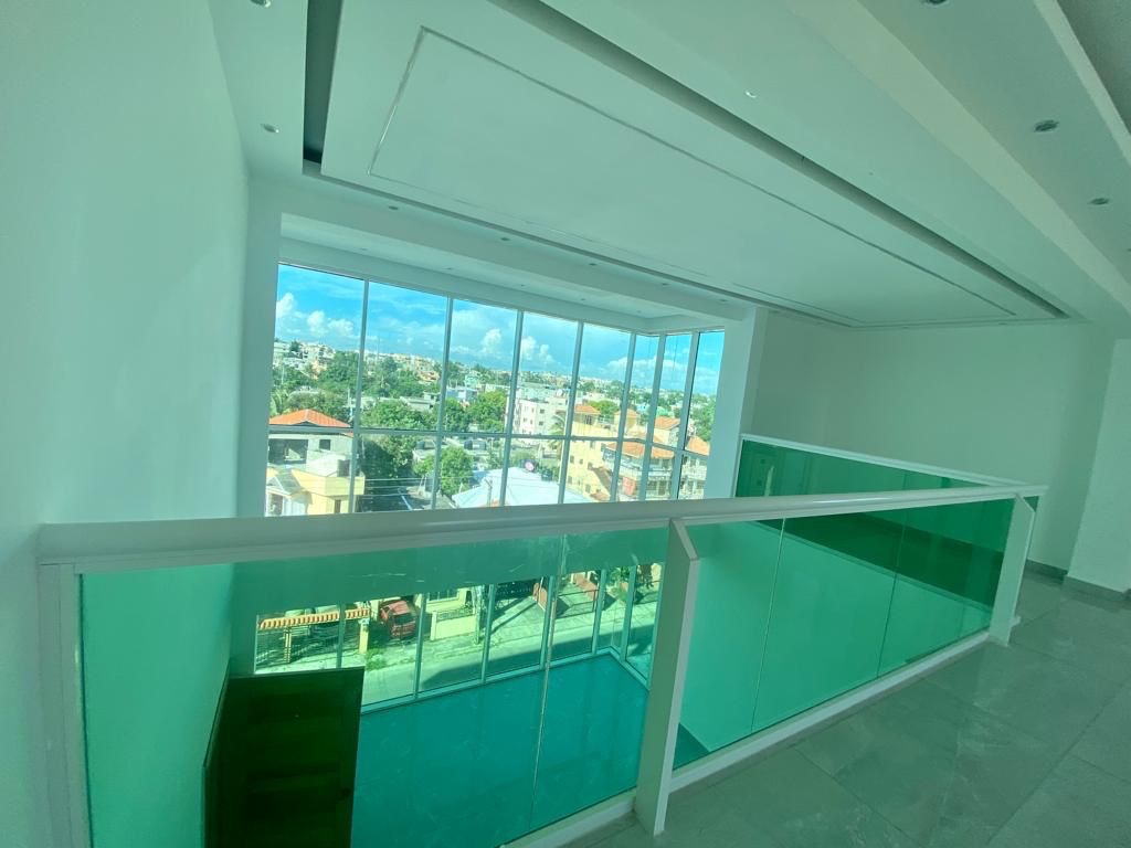 apartamentos - Penthouse en corales del sur con 274mts Santo Domingo  4