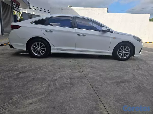 carros - HYUNDAI SONATA NEW RISE 2018 BLANCO GASOLINA 12