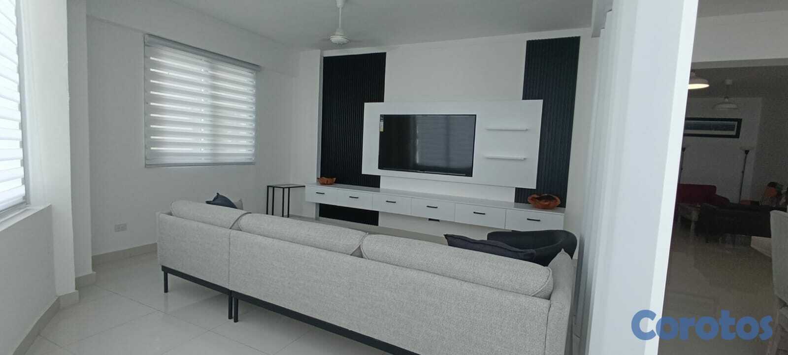 apartamentos - Renacimiento amplio apartamento bien decorado 1