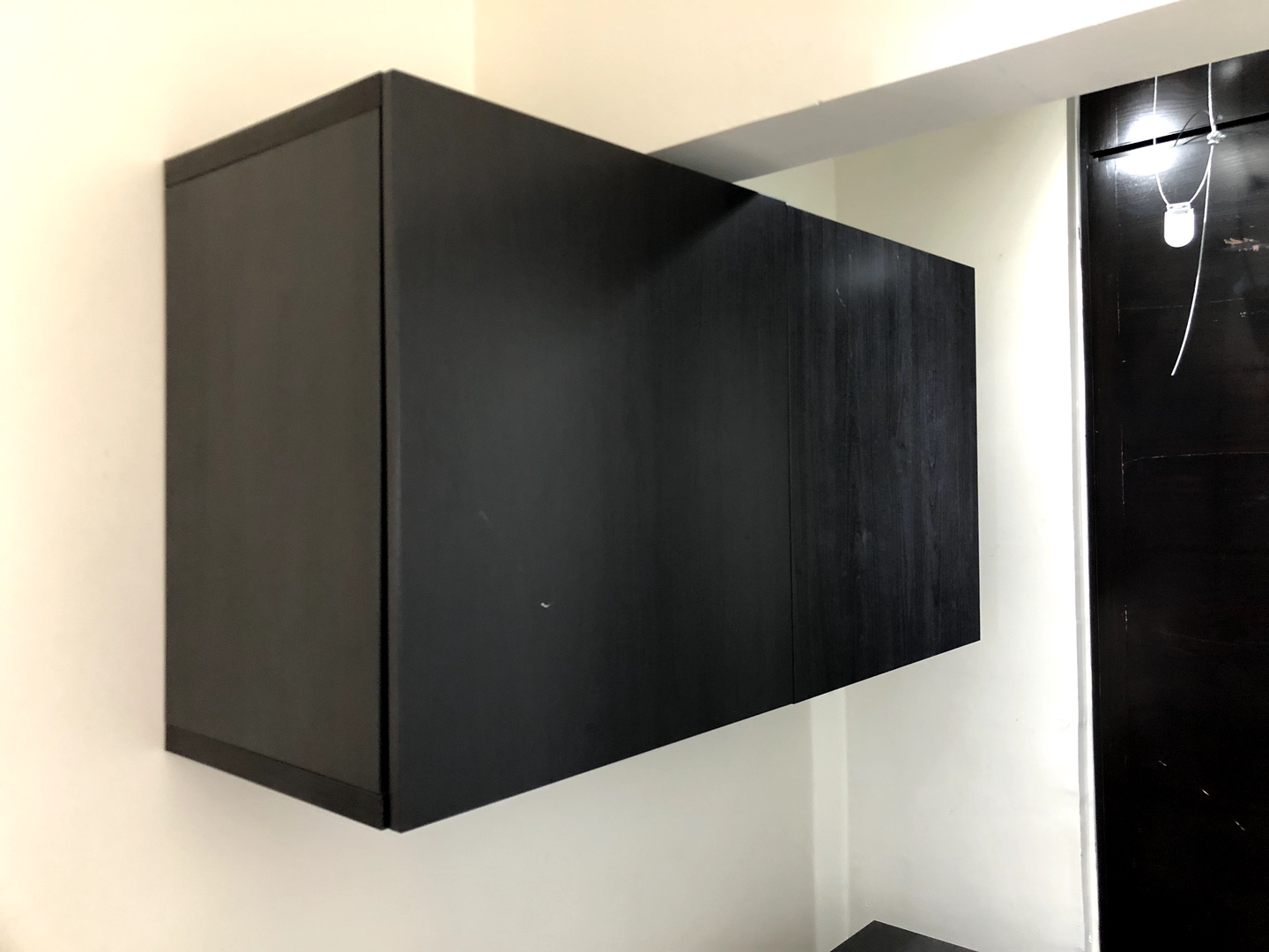 muebles y colchones - 2 Armarios de pared negro como nuevos de IKEA