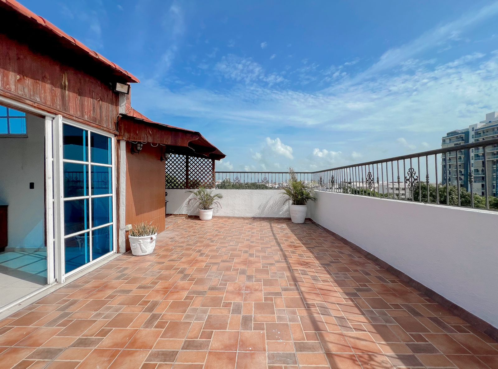 apartamentos - Villa Marina, Apartamento Tipo PH Con 3 Parqueos!!