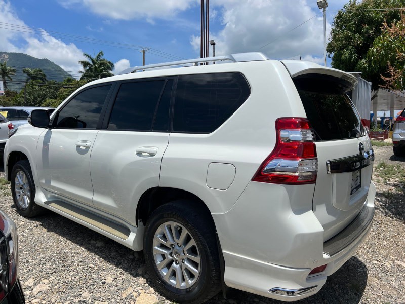 jeepetas y camionetas - Toyota prado vxl 2017 1