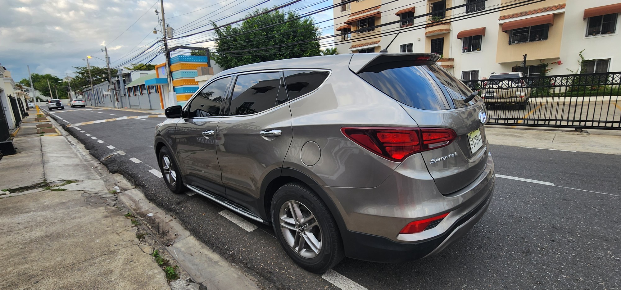 jeepetas y camionetas - Hiunday santa fe 2018 5