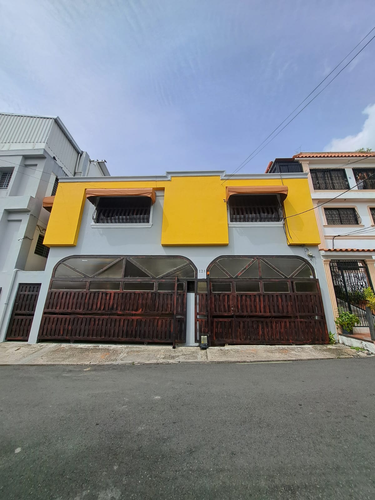 casas - Vendo Edf multiuso en Res. Santo Domingo, Herrera 7