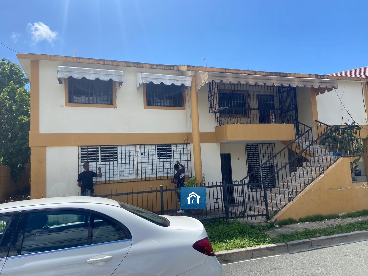 casas - Casa Tres en Una Av. independencia Cerca del Bravo