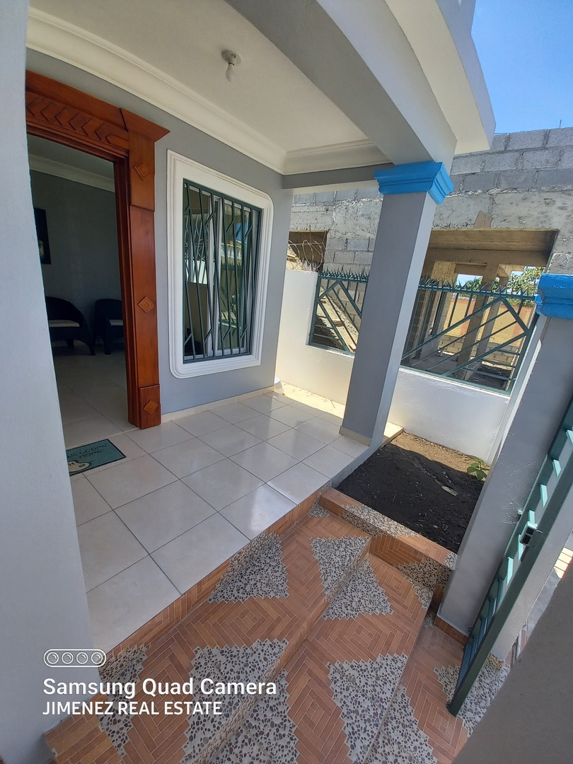 casas - CASA EN RENTA EN SANTIAGO DE LOS CABALLERO  2