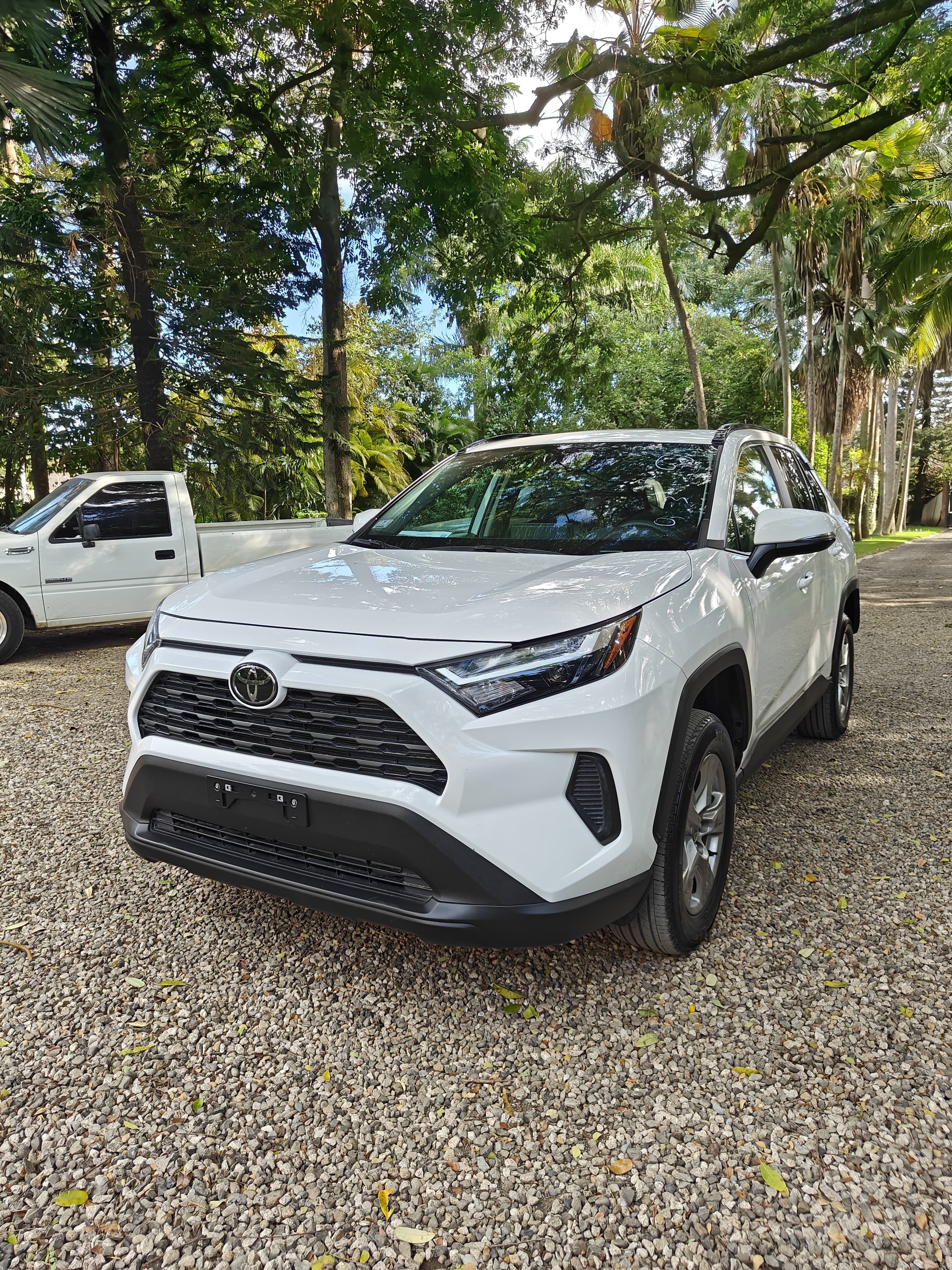 jeepetas y camionetas - Toyota rav4 2023 0