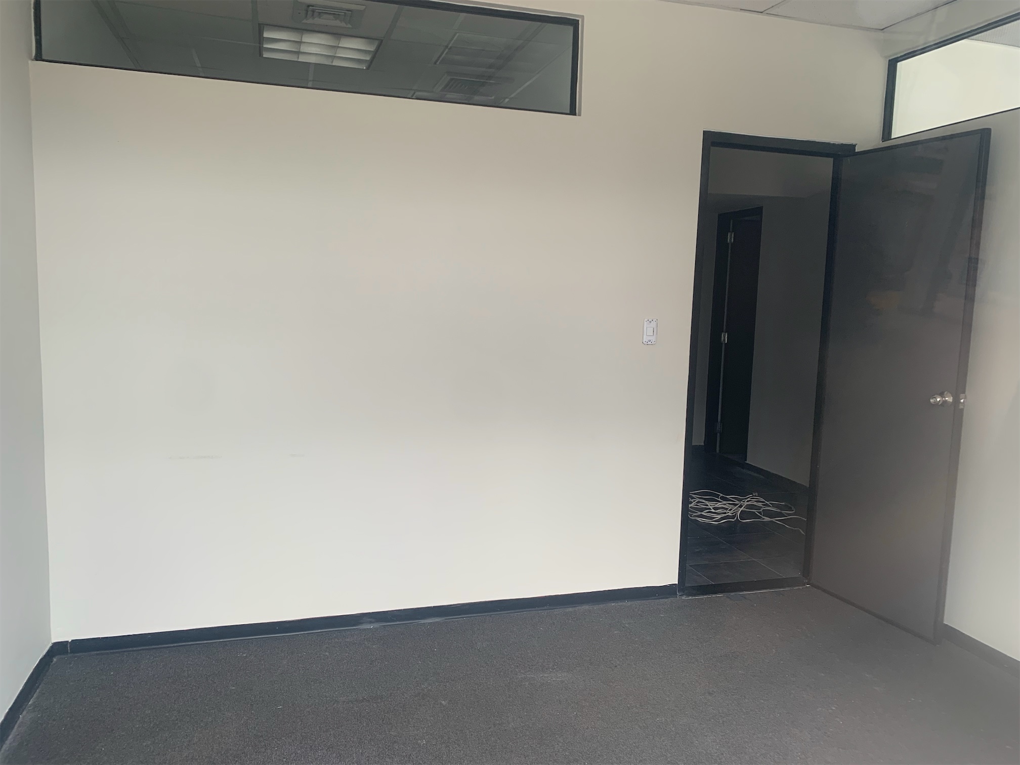 oficinas y locales comerciales - Local comercial en primer nivel  4