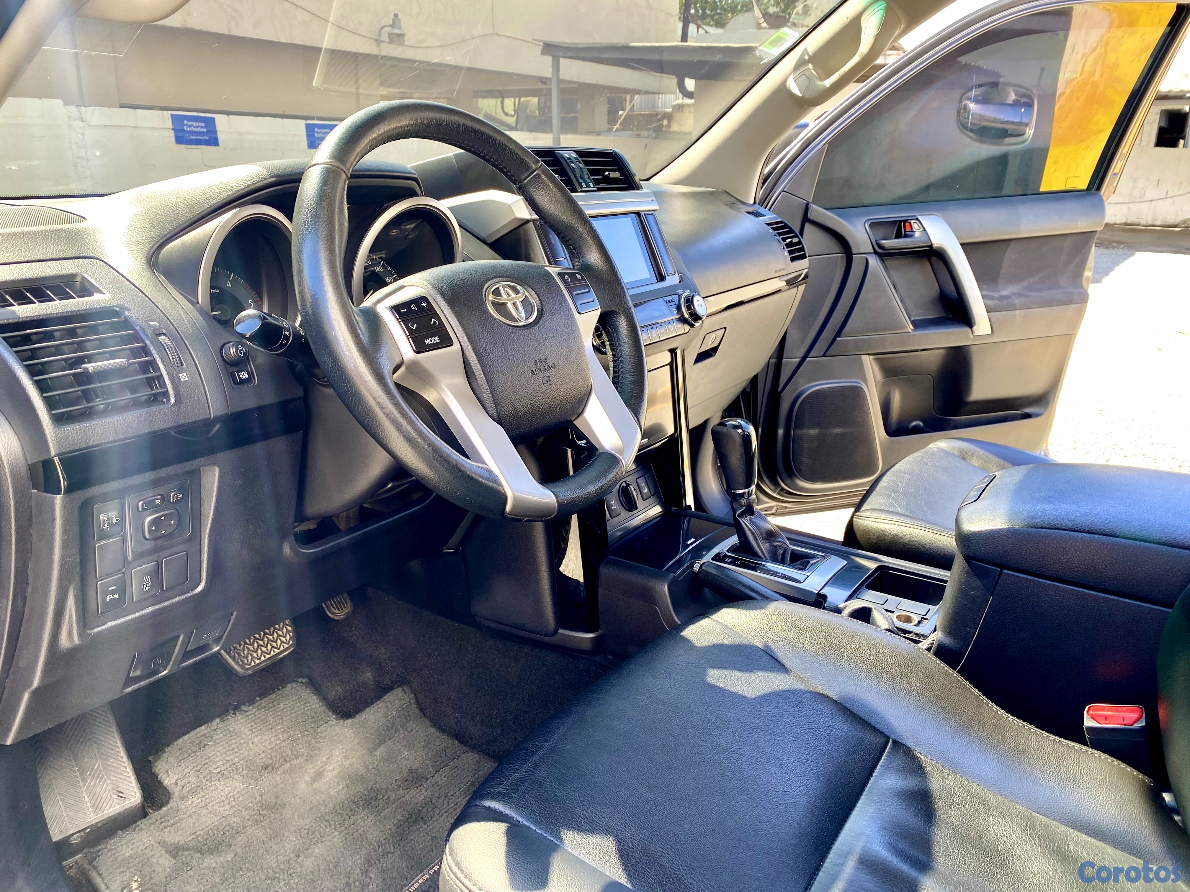 jeepetas y camionetas - Vendo mi Toyota Land Cruiser Prado 4x4  Año 2017   2