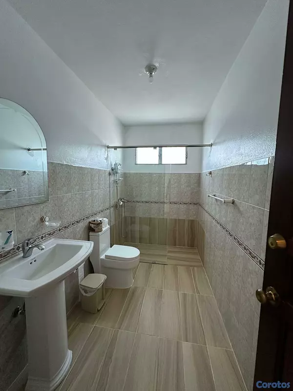 casas - Se Vende 2 Casas en Una en Llanos de Gurabo  2