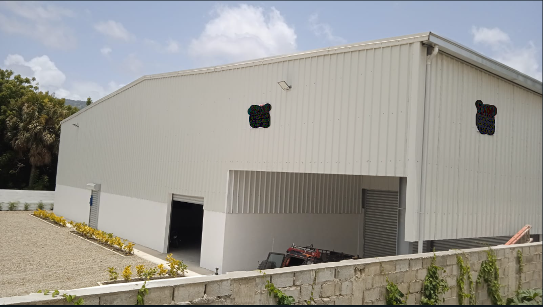 oficinas y locales comerciales - Nave 1,253 Mts Circunv. Norte, Santiago