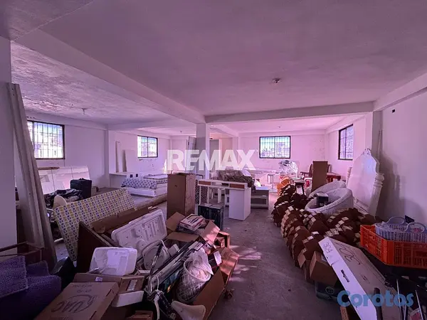 oficinas y locales comerciales - Local Comercial de 425mt2 en alquiler en Ensanche  4