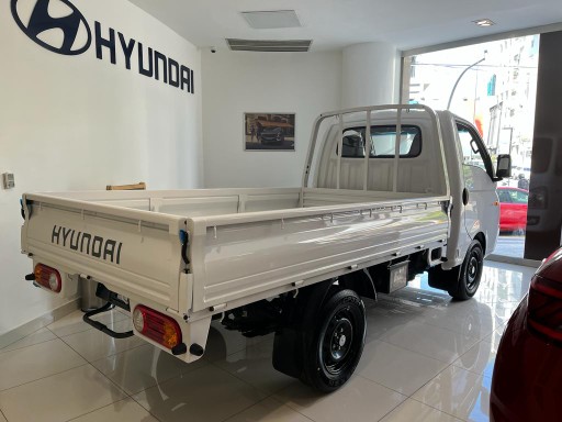 camiones y vehiculos pesados - Hyundai H100 2023 1