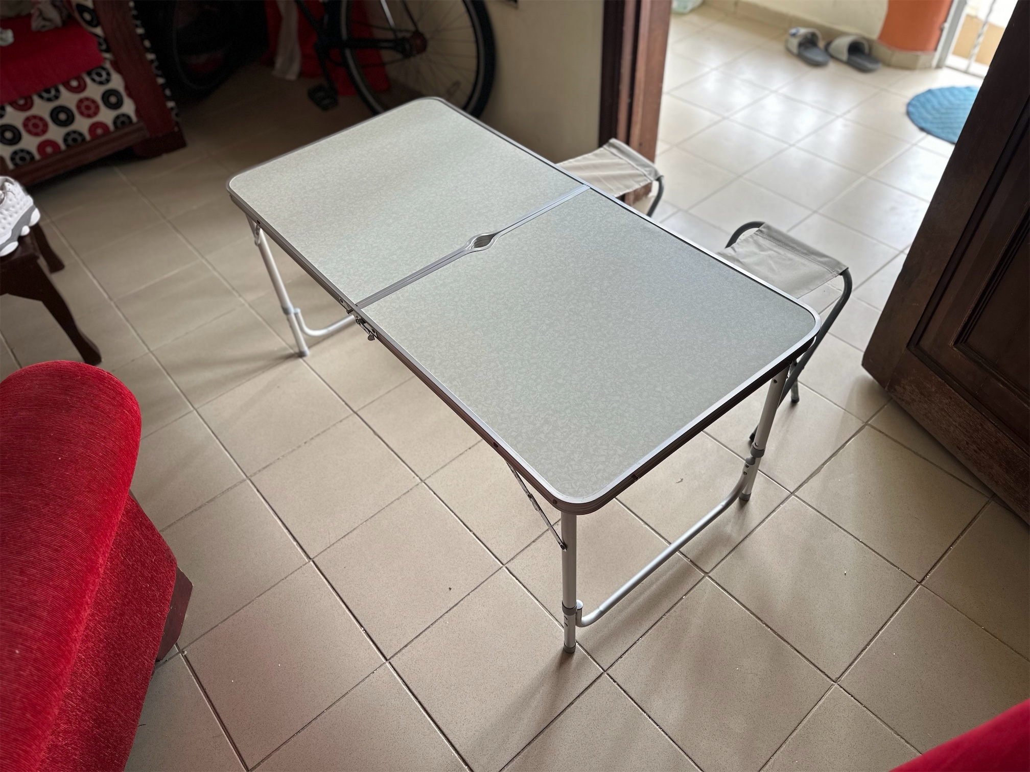 herramientas, jardines y exterior - Juego de mesa plegable para el exterior con 4 sillas blanquito super resistente. 3