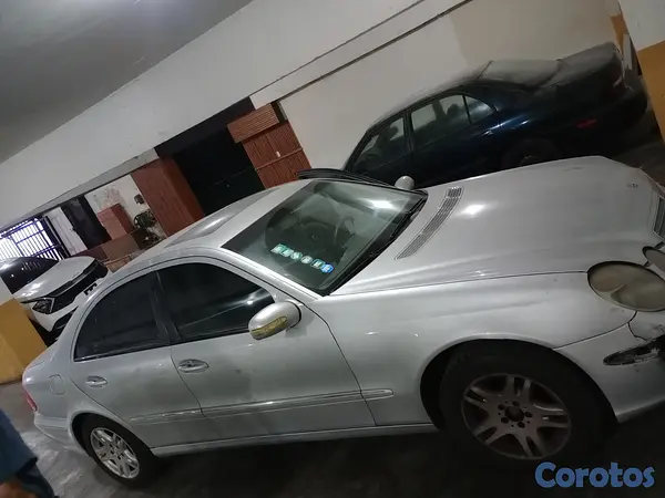 carros - 🚗 **Mercedes-Benz 2003 16