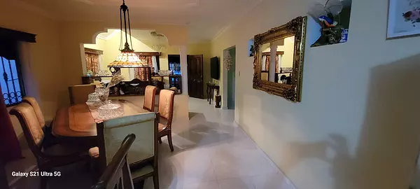 casas - Vendo casa de dos niveles en Villas Claudia  6