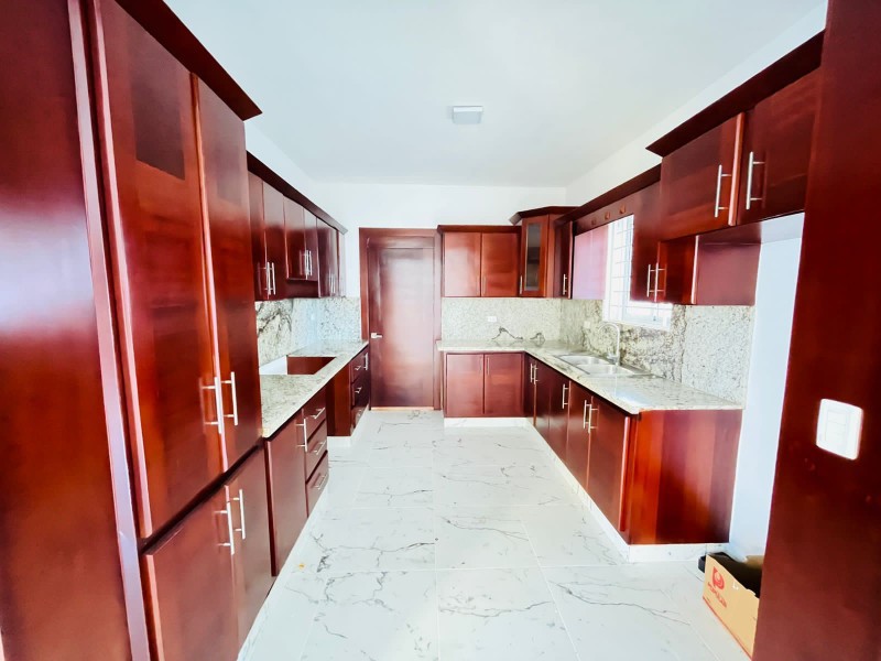 casas - casa nueva en residencial tranquilo a pocos minutos del centro de la ciudad 1