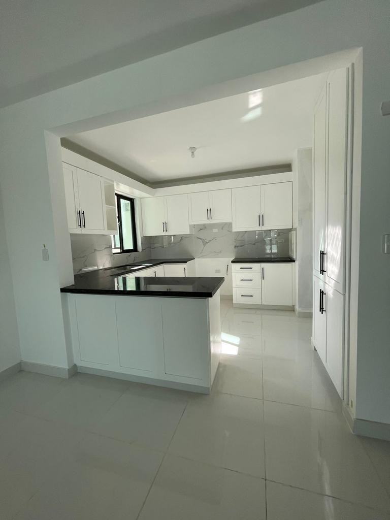 apartamentos - Hermoso Apartamento en Torre Recién Construido 0