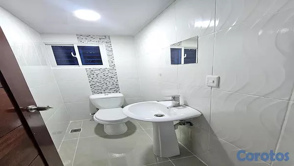 apartamentos - ALQUILO APARTAMENTO EN VILLA AURA SEGUNDO NIVEL CON TERRAZA 8