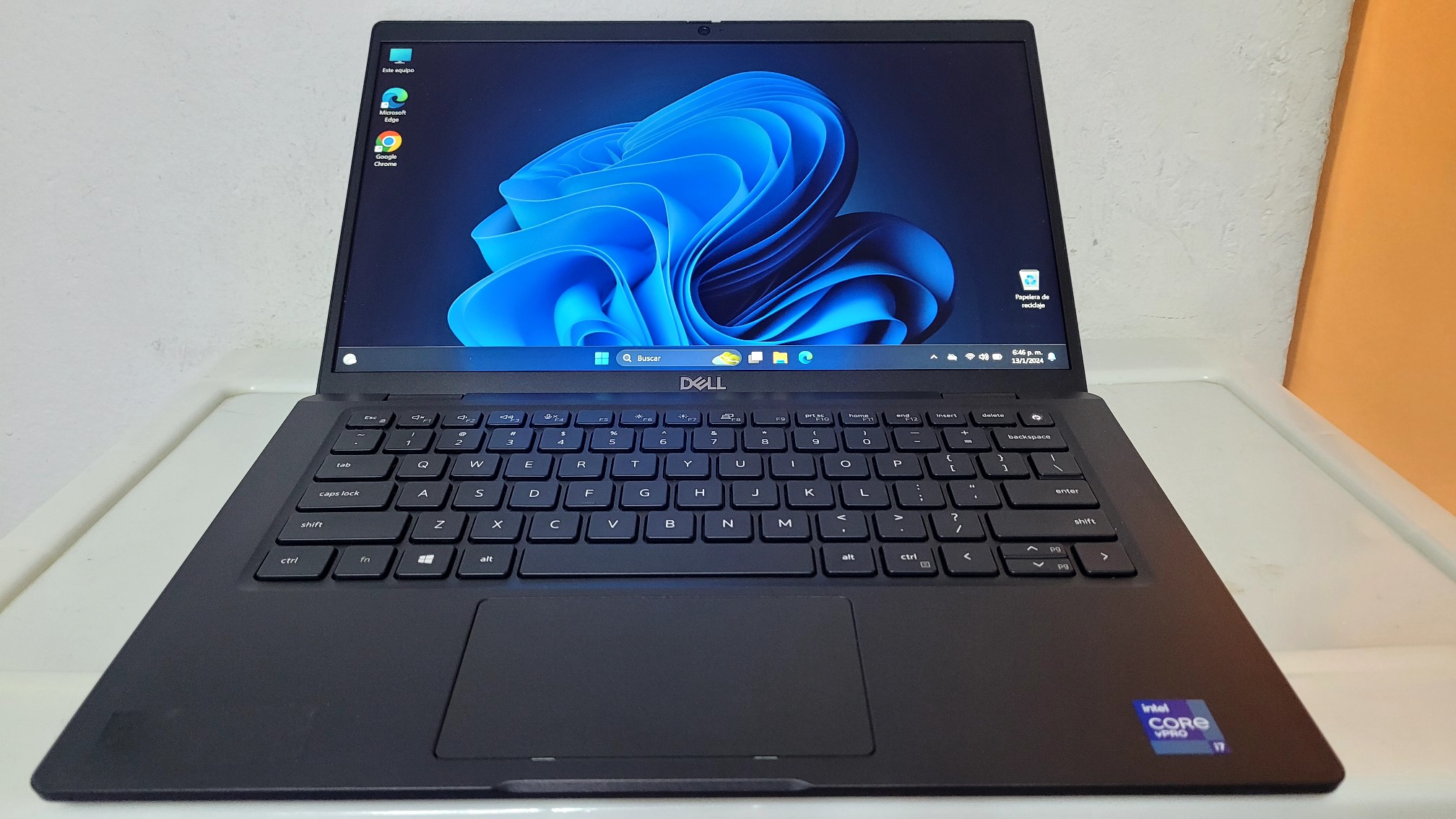 computadoras y laptops - Laptop Dell 13.3 Pulg Core i7 11th Gen Ram 16gb ddr4 Disco m2 512gb SSD Video 8g