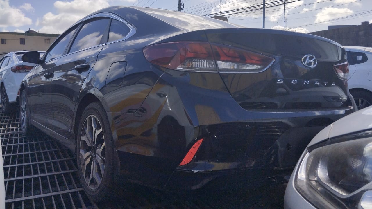 carros - HYUNDAI SONATA NEW RISE 2018 NEGRODESDE: RD$720,100.00 4