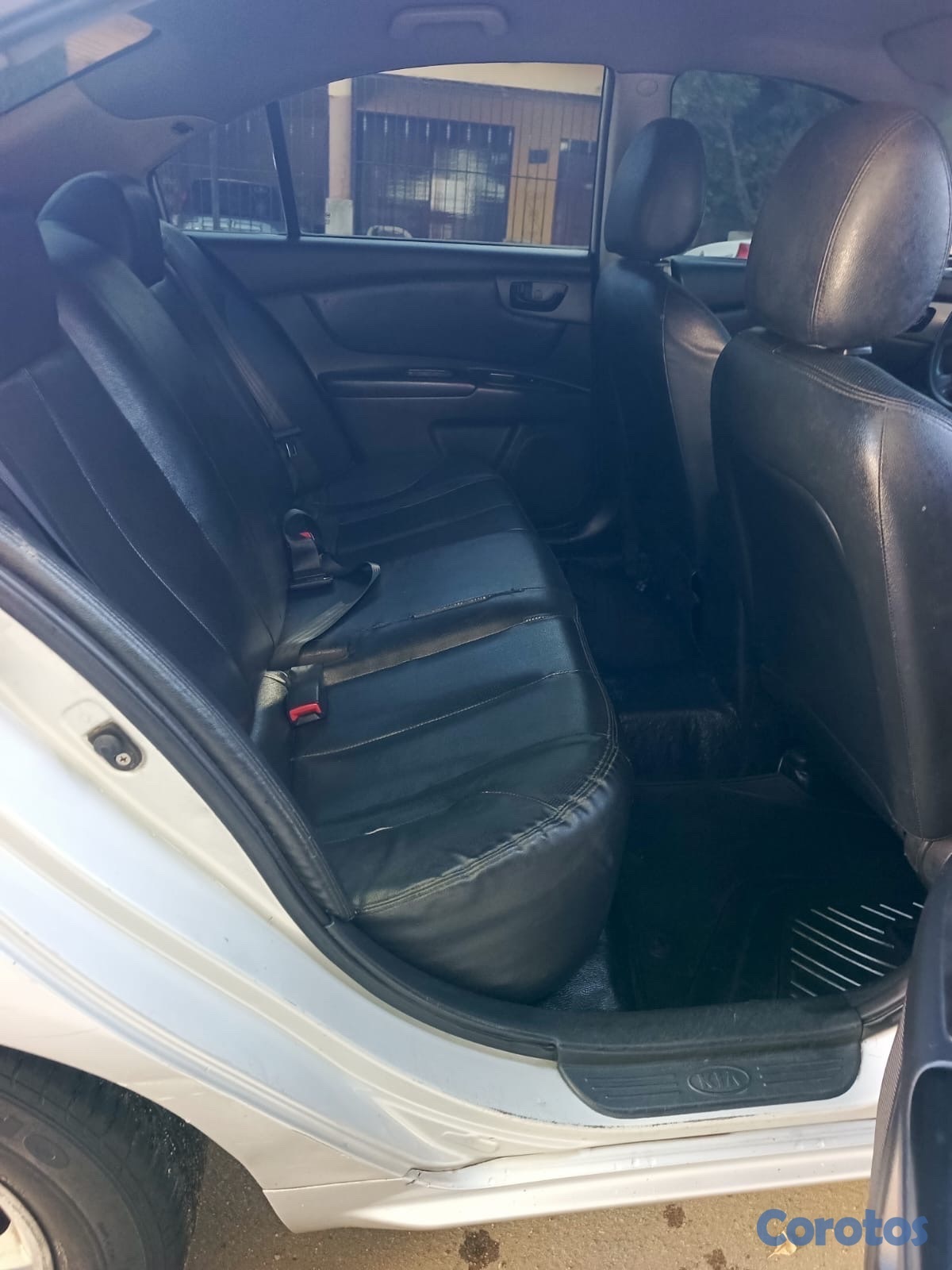 carros - KIA LOTZE  7