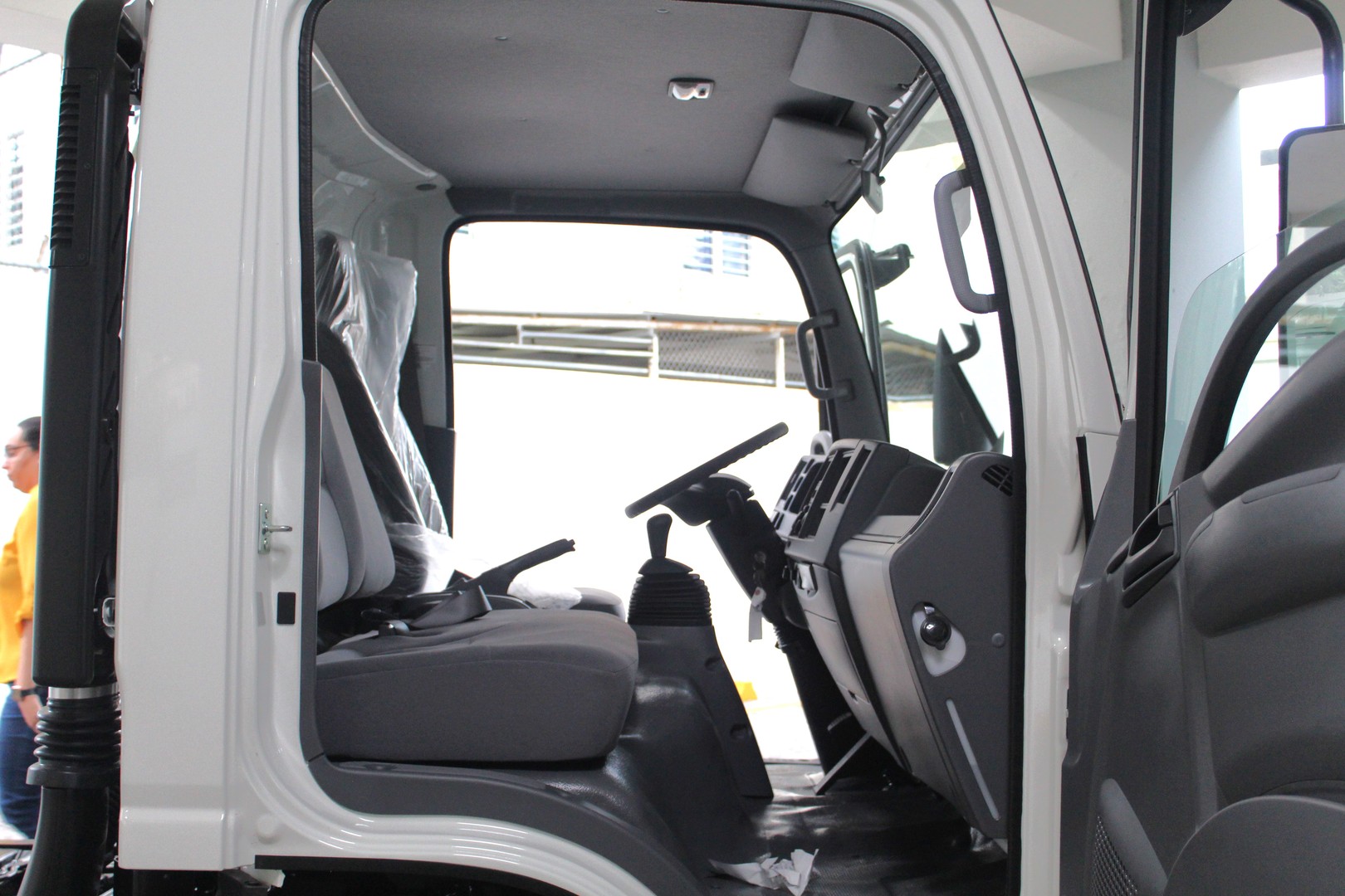 camiones y vehiculos pesados - Isuzu NPR 18 Pies 2024 6