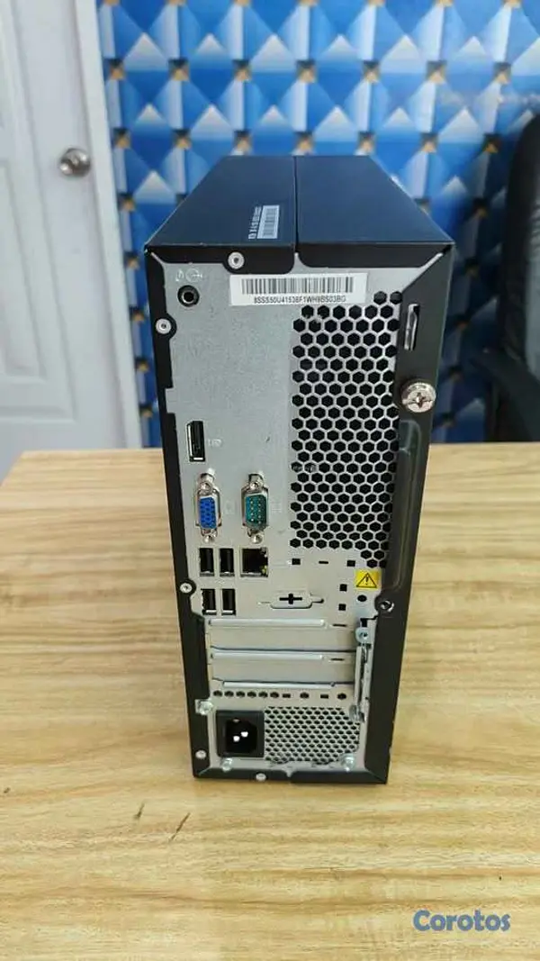 computadoras y laptops - CPU Lenovo Intel Core i5 de 9na Generación 256GB D 3