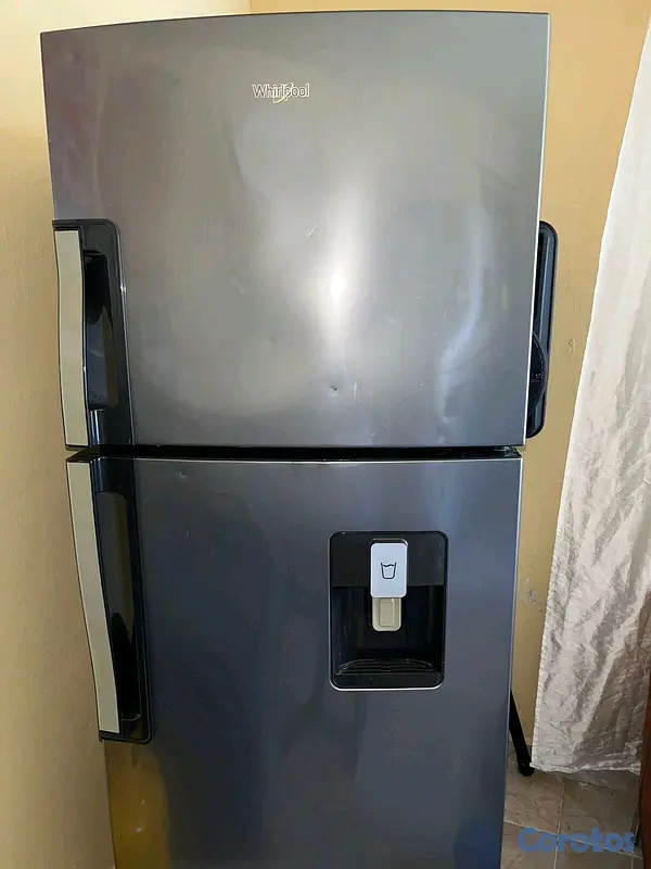 electrodomesticos - Nevera whirlpool de 12 pies  3