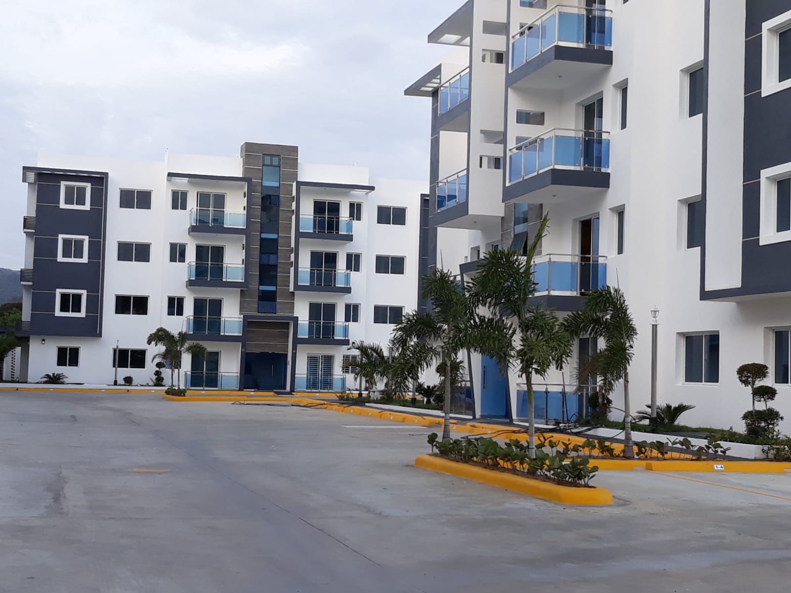 apartamentos - APARTAMENTO EN VENTA EN LOS LLANOS DE GURABO  0
