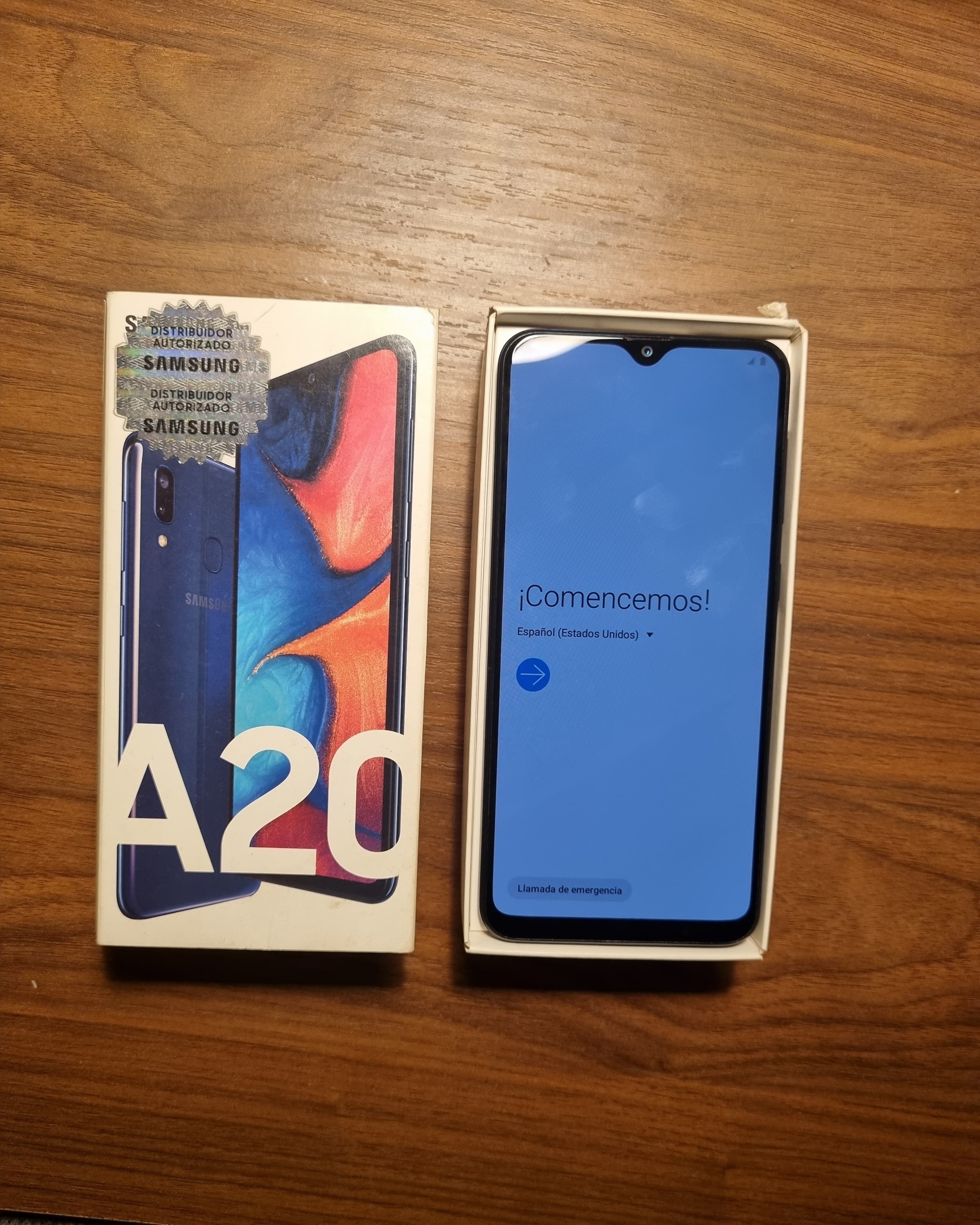 celulares y tabletas - Samsung Galaxy A20 para uso con Claro 2