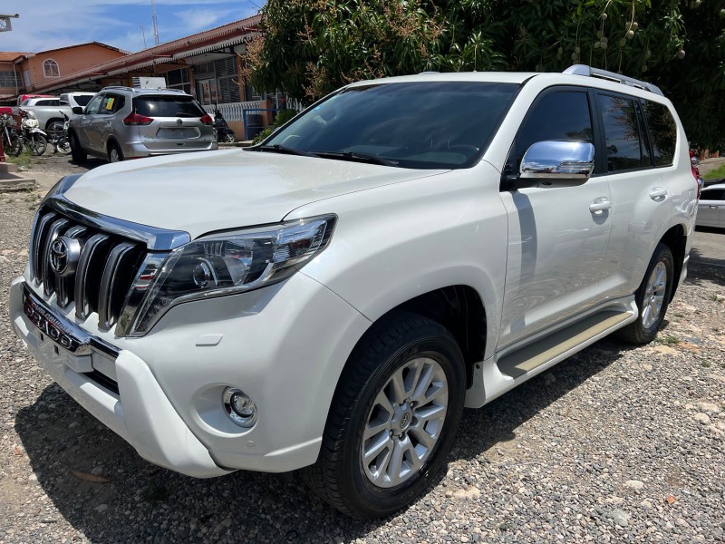 jeepetas y camionetas - Toyota prado vxl 2017 2