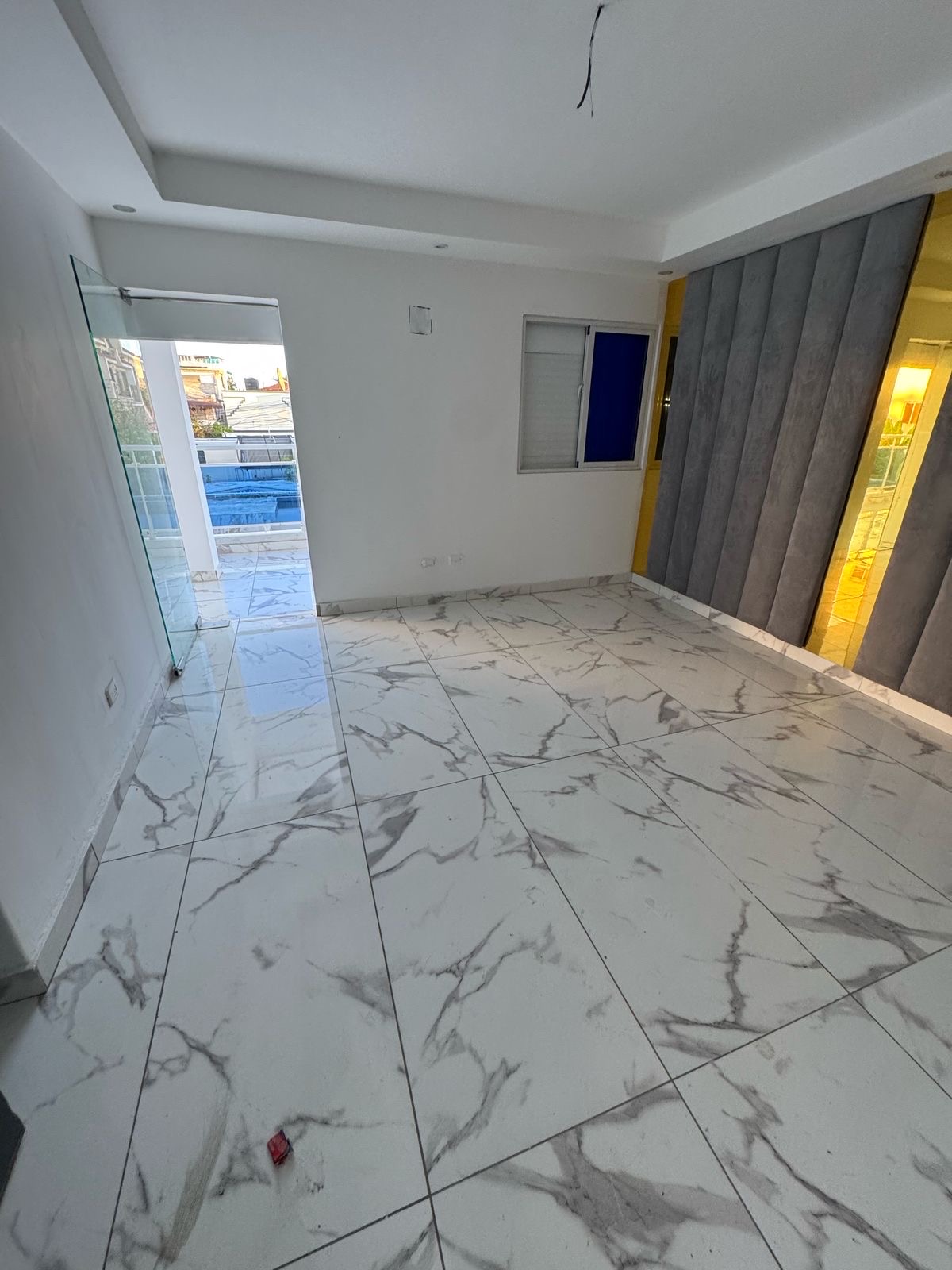 casas - venta de casa con 431mts y piscina en Amapola Santo Domingo este  1