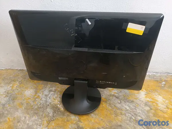 computadoras y laptops - pantalla del de 27 pulgada botones touch 
full HD nítido sin fallo  3