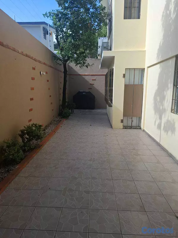 casas - Casa Venta Entre Cayetano Germosén e Independencia 2