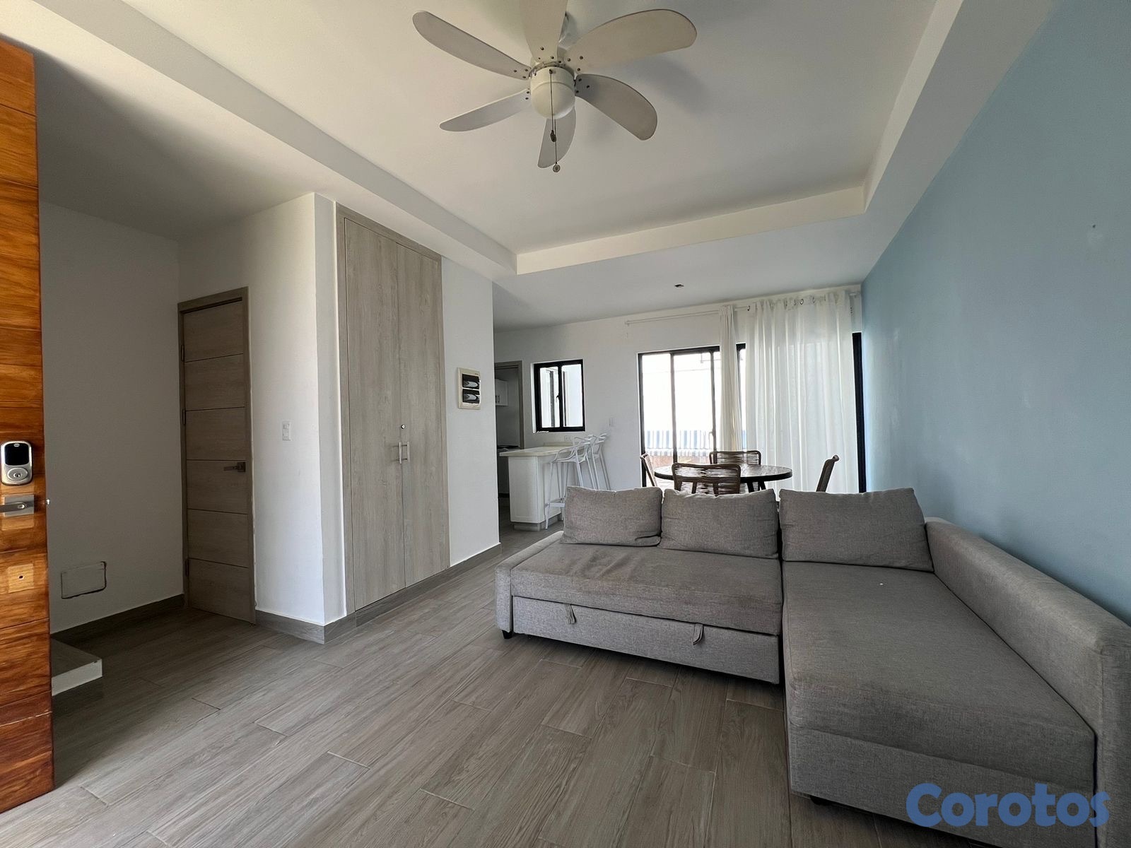 casas - Se  renta Towhouse amueblado  cerca de los hoteles de bávaro 3 habs. 5