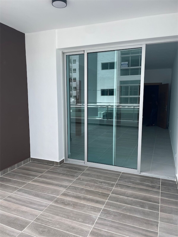 apartamentos - Alquiler de Apartamento con Terraza en Evaristo Morales 2 habitaciones estrenar 0
