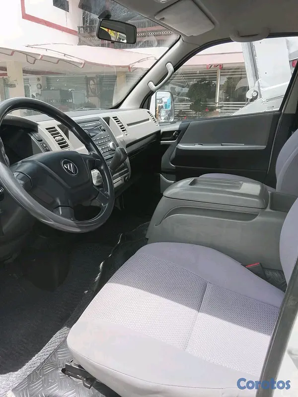 jeepetas y camionetas - minibus foton 2021 2