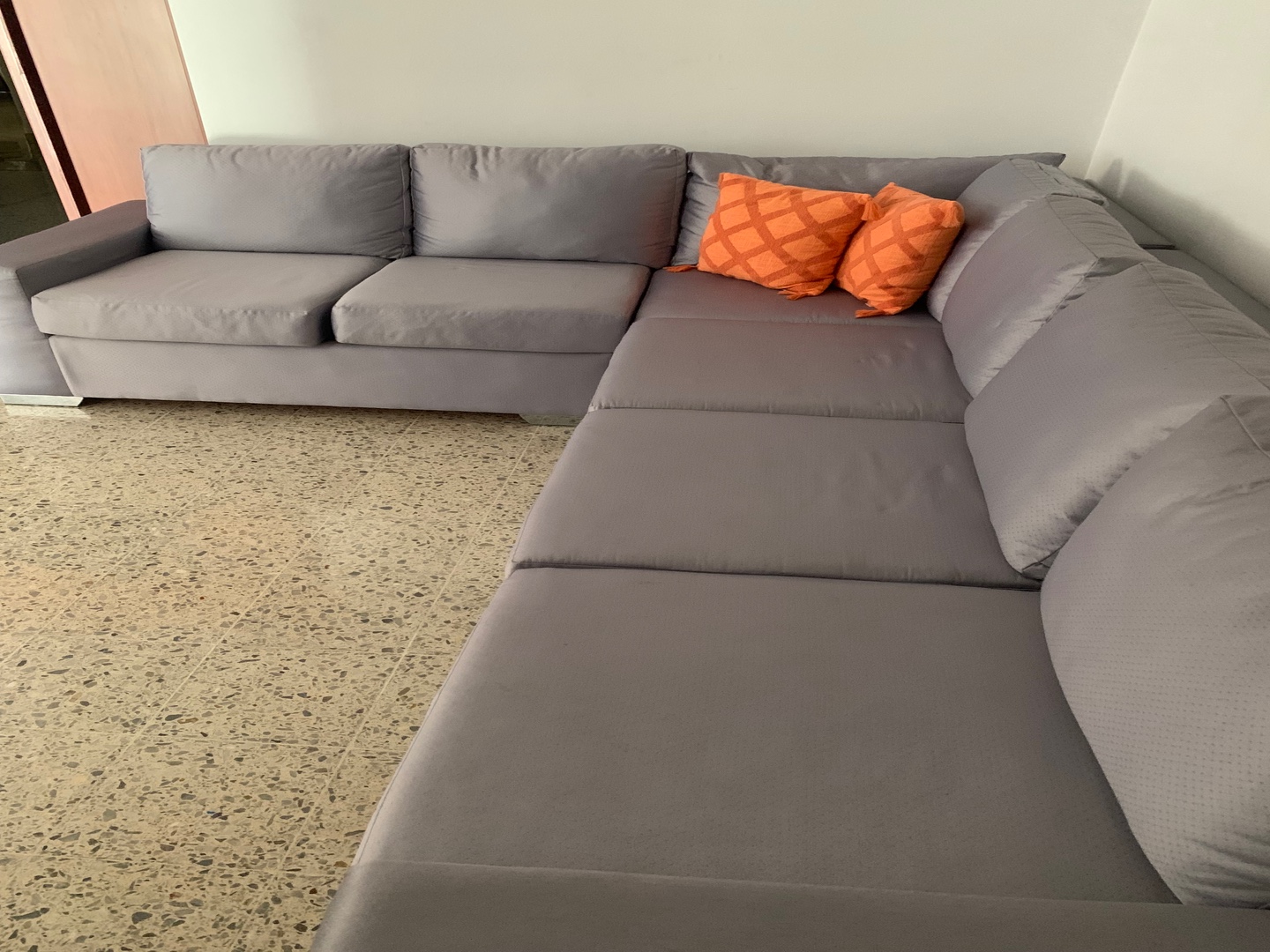 muebles y colchones - Mueble tipo L  color gris plata      4