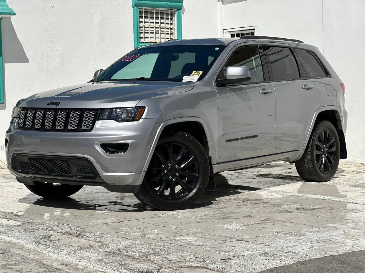 jeepetas y camionetas - JEEP GRAND CHEROKEE LIMITED 4X4 2018CLEAN CARFAX 2