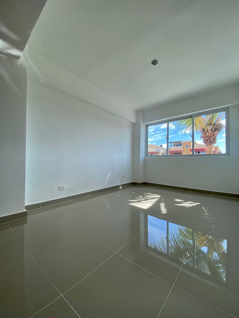 apartamentos - Apartamento con Terraza en Sector Tropical Ave. Independencia 
4to y 5to nivel 7