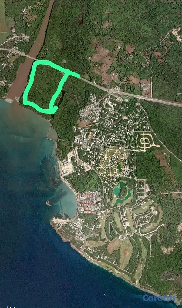 solares y terrenos - Vendo 424,726 Mts.2 de Terreno, con 635 metros lineales de Playa en Playa nueva  6