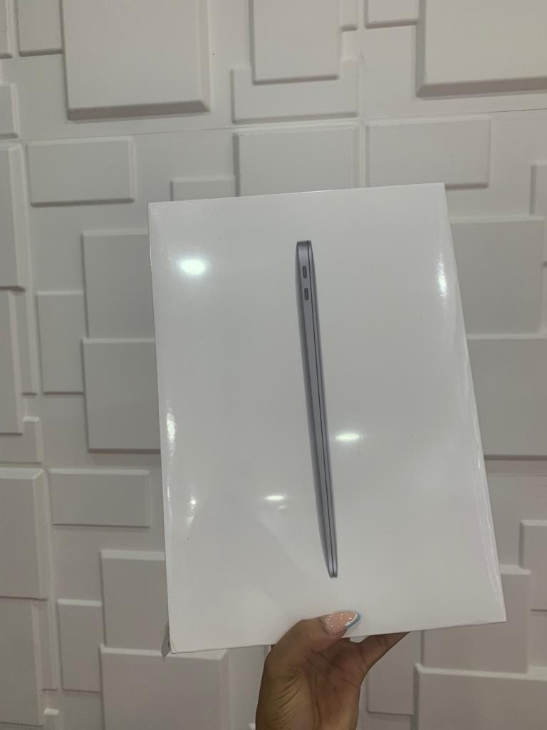 celulares y tabletas - MacBook Air 2020 M1 256gb 8gb RAM 0