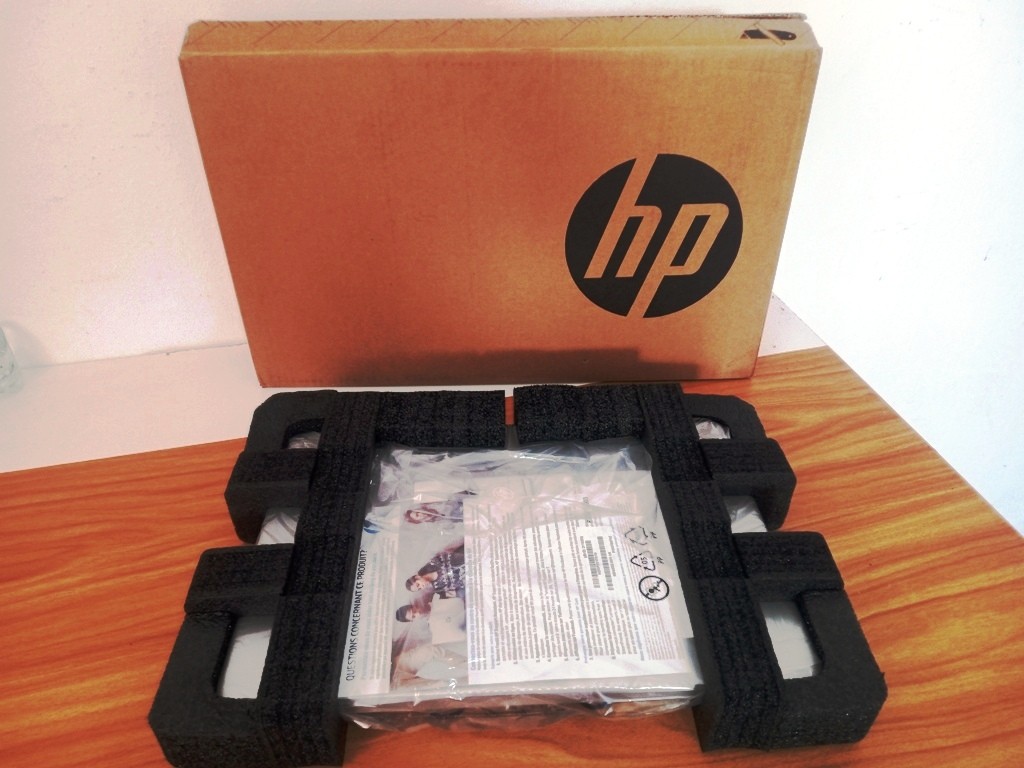 Laptop HP i3 11th Gen Touchscreen 16GB Ram 
