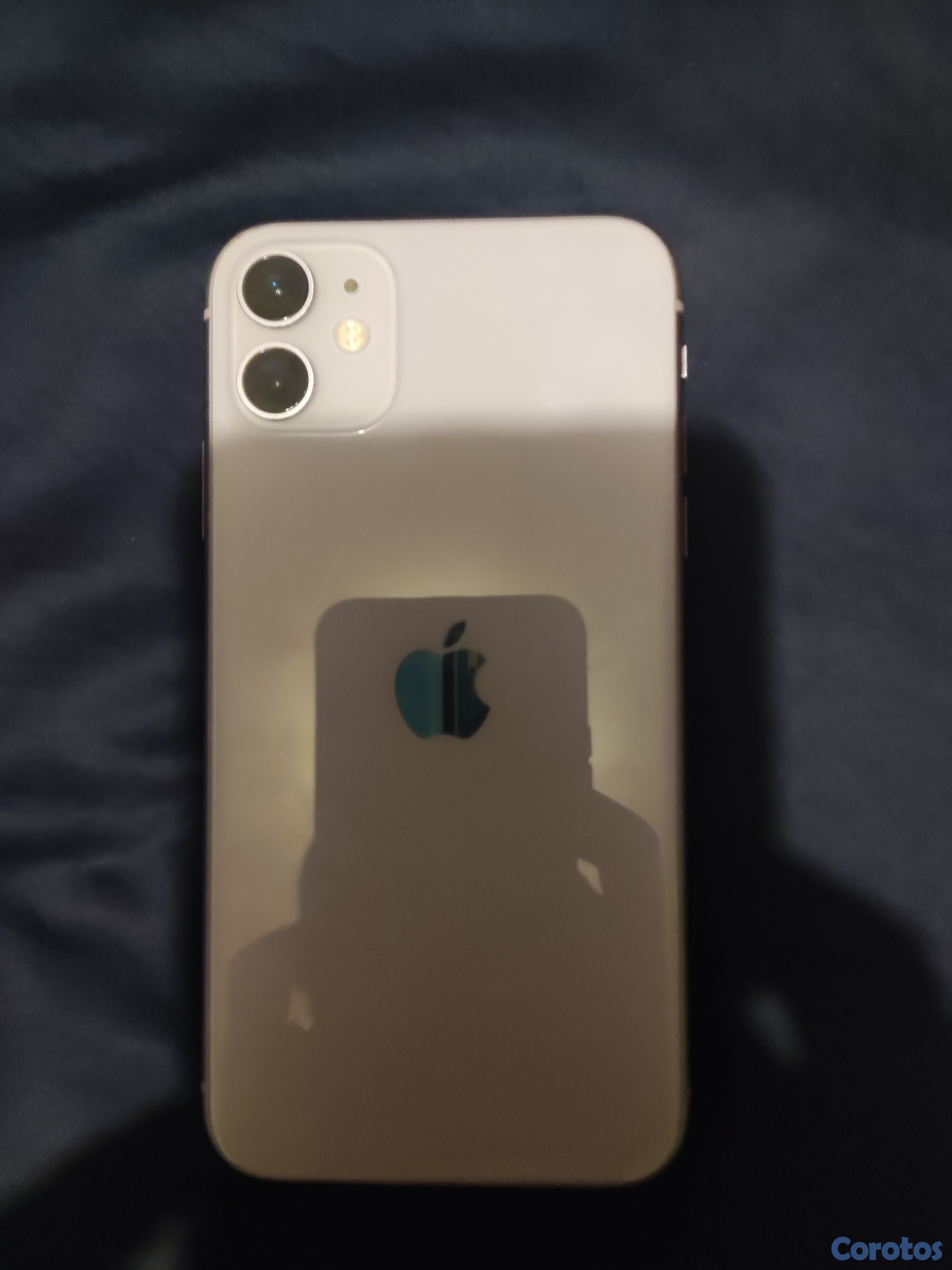 celulares y tabletas - iPhone 11 Normal Morado 256GB Chip Físico y eSIM. 7,899 5