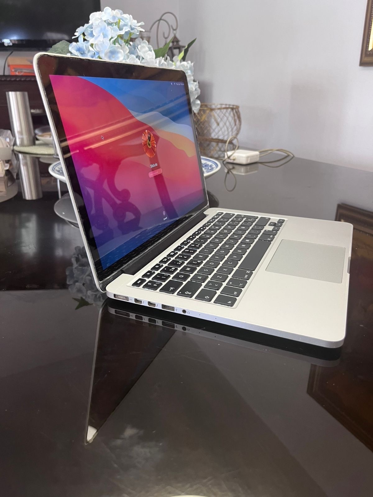computadoras y laptops - Computadora MacBook Pro Laptop 2