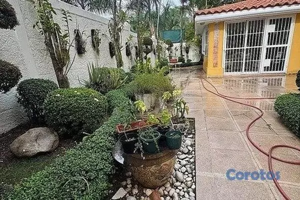 casas - Venta de Casa en Las Praderas Residencial Cerrado 5