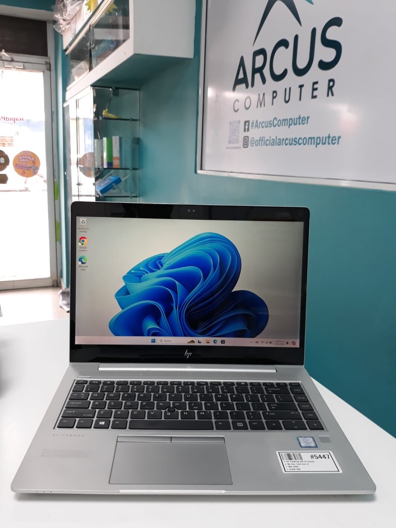 computadoras y laptops - Laptop, HP EliteBook 840 G5 (touch) / 8th Gen, Intel Core i5 / 8GB DDR4 / 512GB 