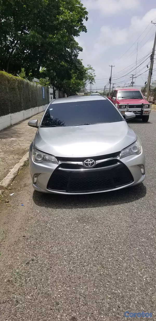 carros - toyota camry se 2017 como nuevo  4