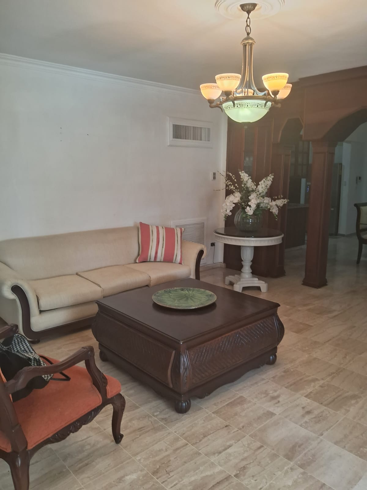 apartamentos - APARTAMENTO EN RENTA EN LA TRINITARIA 1